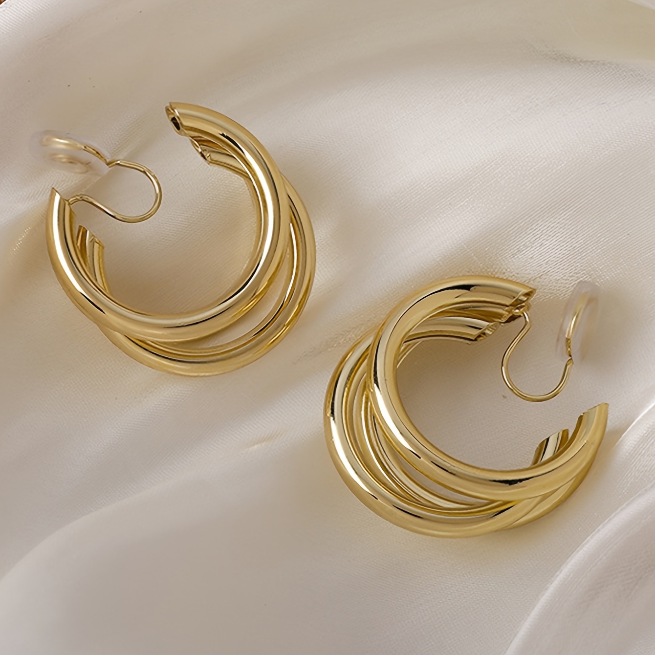 Golden C-Shaped Circle Clip Earrings, No Piercing