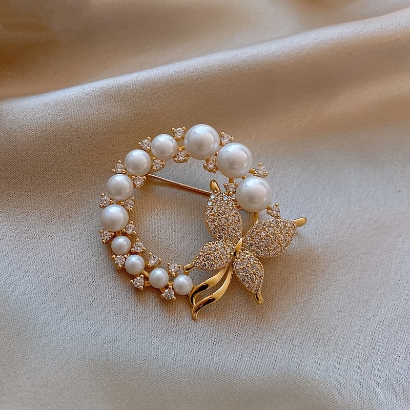 TEMU Elegante broche de chapado en oro con gemas blancas | Pin vintage estilo corte con forma de para trajes y abrigos, accesorio lujoso para mujeres