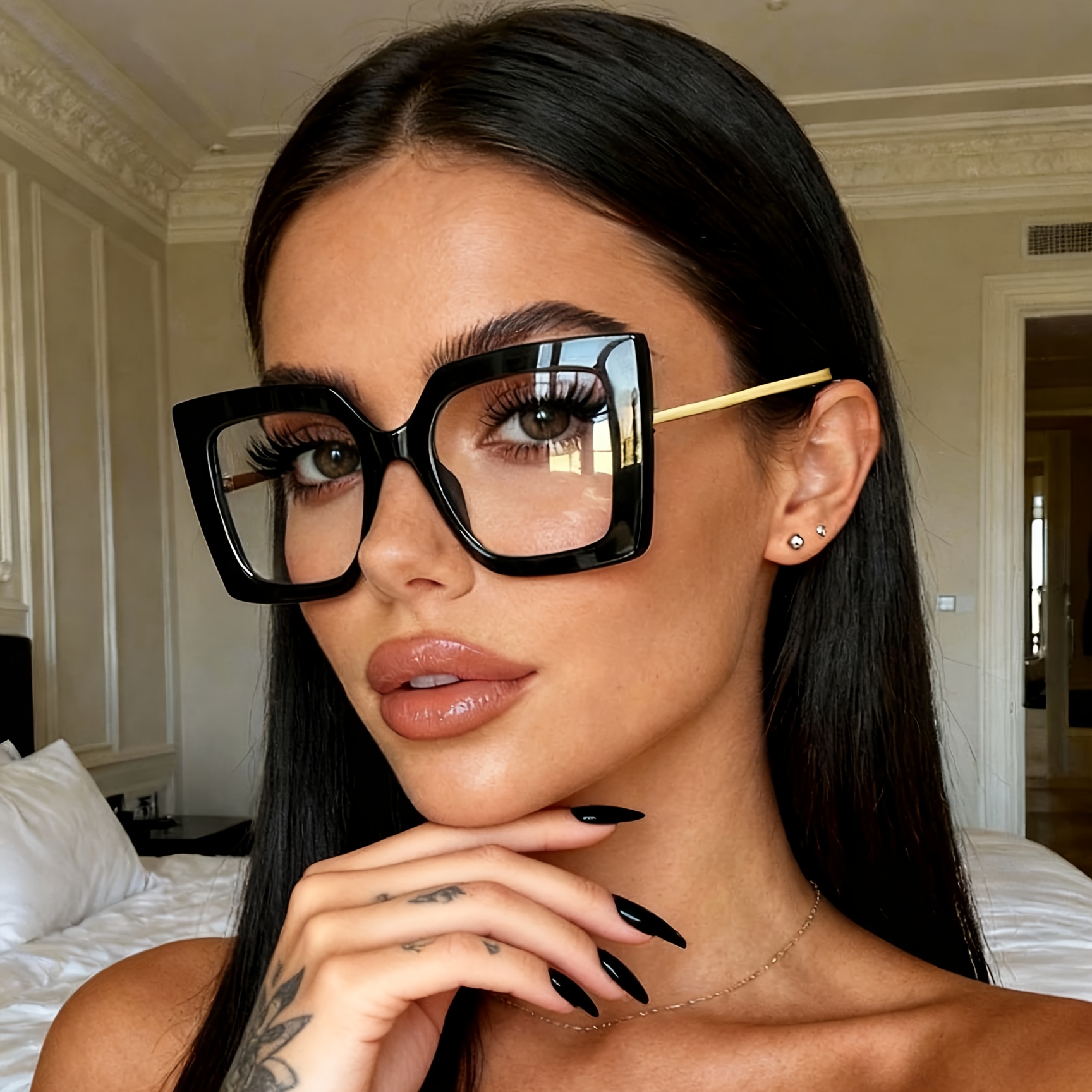 Image of 1 Pair Of Trendy Square Black Frame Women's Glasses, Exquisite And Fashionable Transparent Eyewear, Suitable As A Daily Accessory To Match Casual Outfits