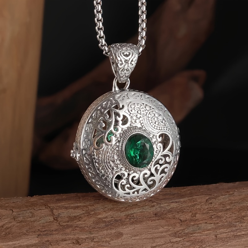 Image of Fashion Exquisite Hollow Incense Box Pendant Necklace Openable Photo Box Birthday Gift Anniversary Versatile Party Jewelry