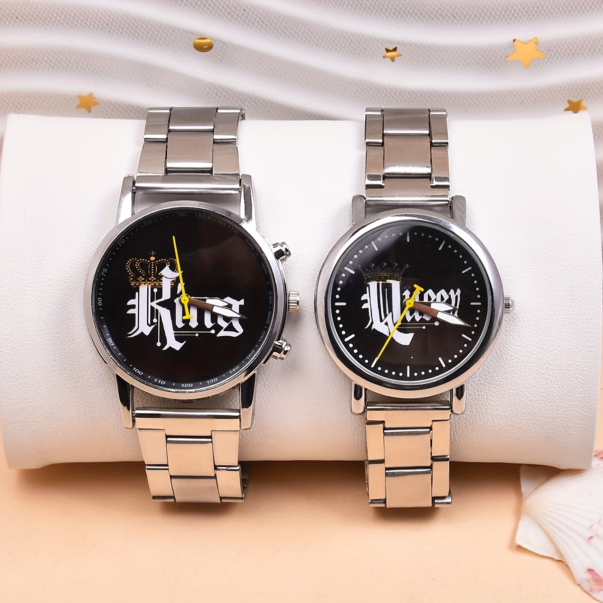 2 ピース/セットバレンタインデーのギフトキングクイーンメンズ腕時計レディース腕時計クォーツ時計 PU ストラップ腕時計カップルのための