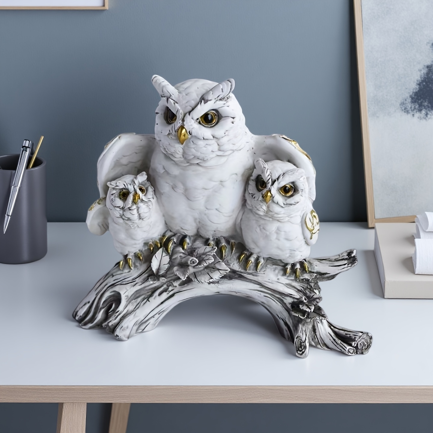 TEMU 1pc Nordic Family Resin Sculpture, Distressed White Texture With Golden Details, Warm And Design, Perfect For Modern, Light Decor, Conveying A