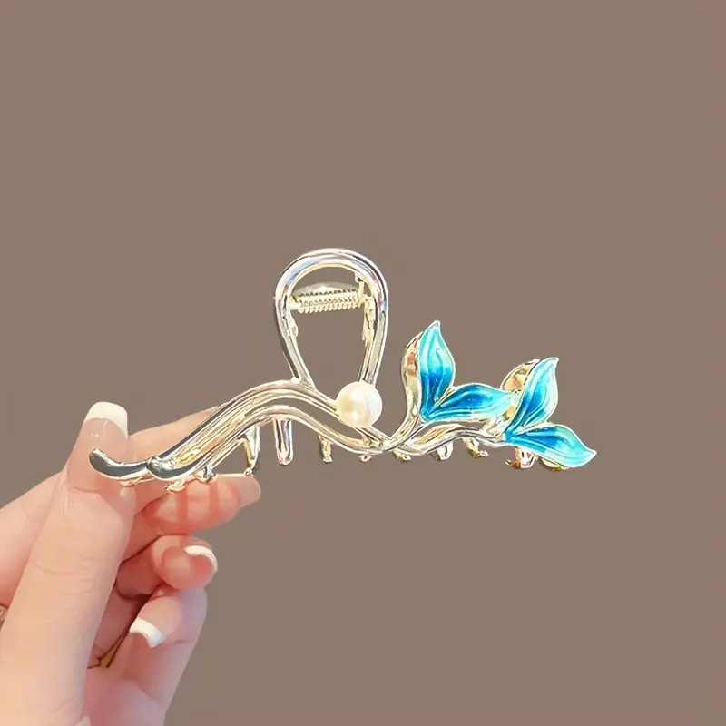 womens luxury fish tail hair clip metallic   shark clip with   elegant updo everyday hairstyle for parties formal events durable hair accessory for women whimsical design intricate   special occasion hairpin fashionconscious women Product details 4
