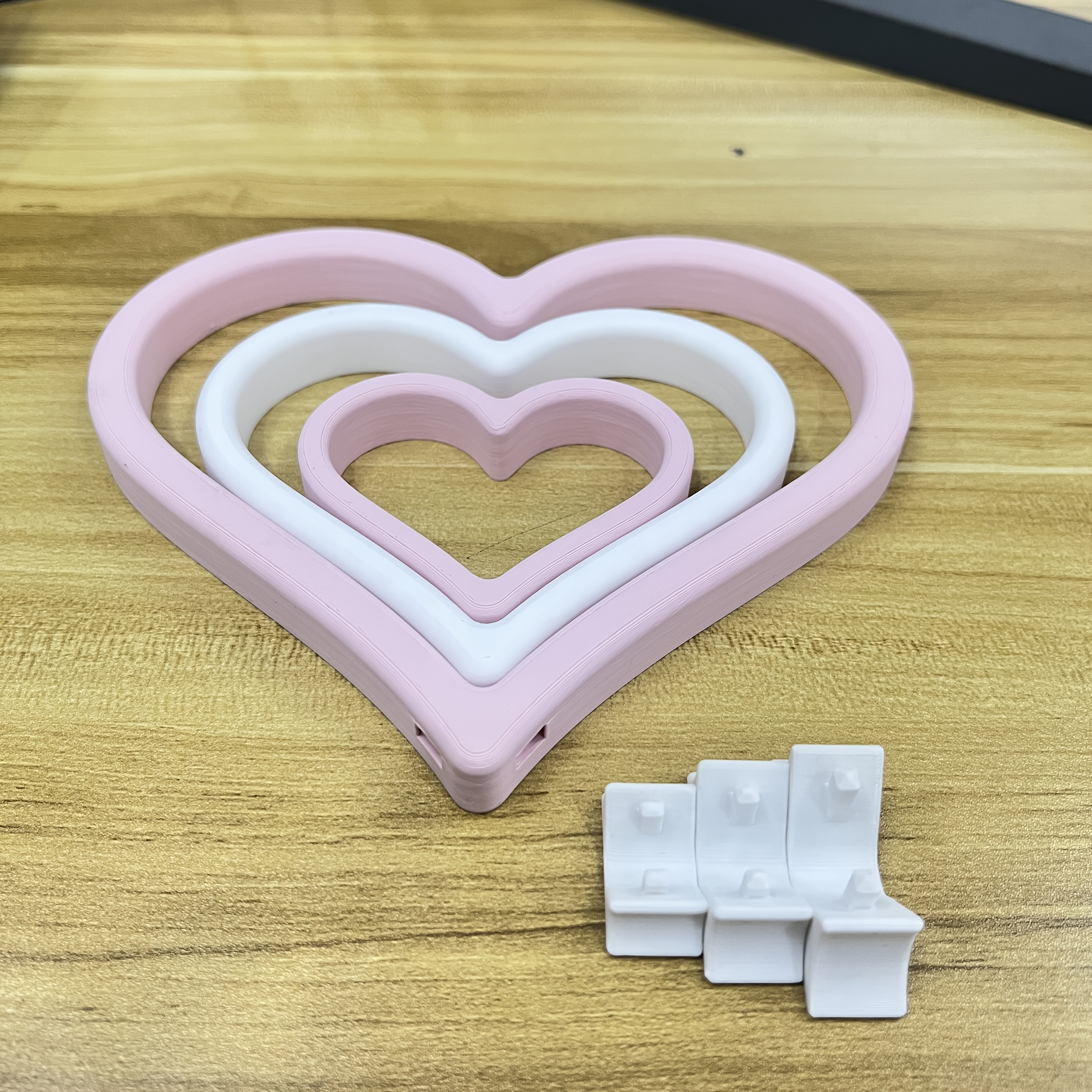 Image of Set Of 3 Heart Sculptures | -out Table Statue For Decor, Wedding & Valentine's Day Gift, Plastic Material, Suitable For Room Types And Indoor/ Use