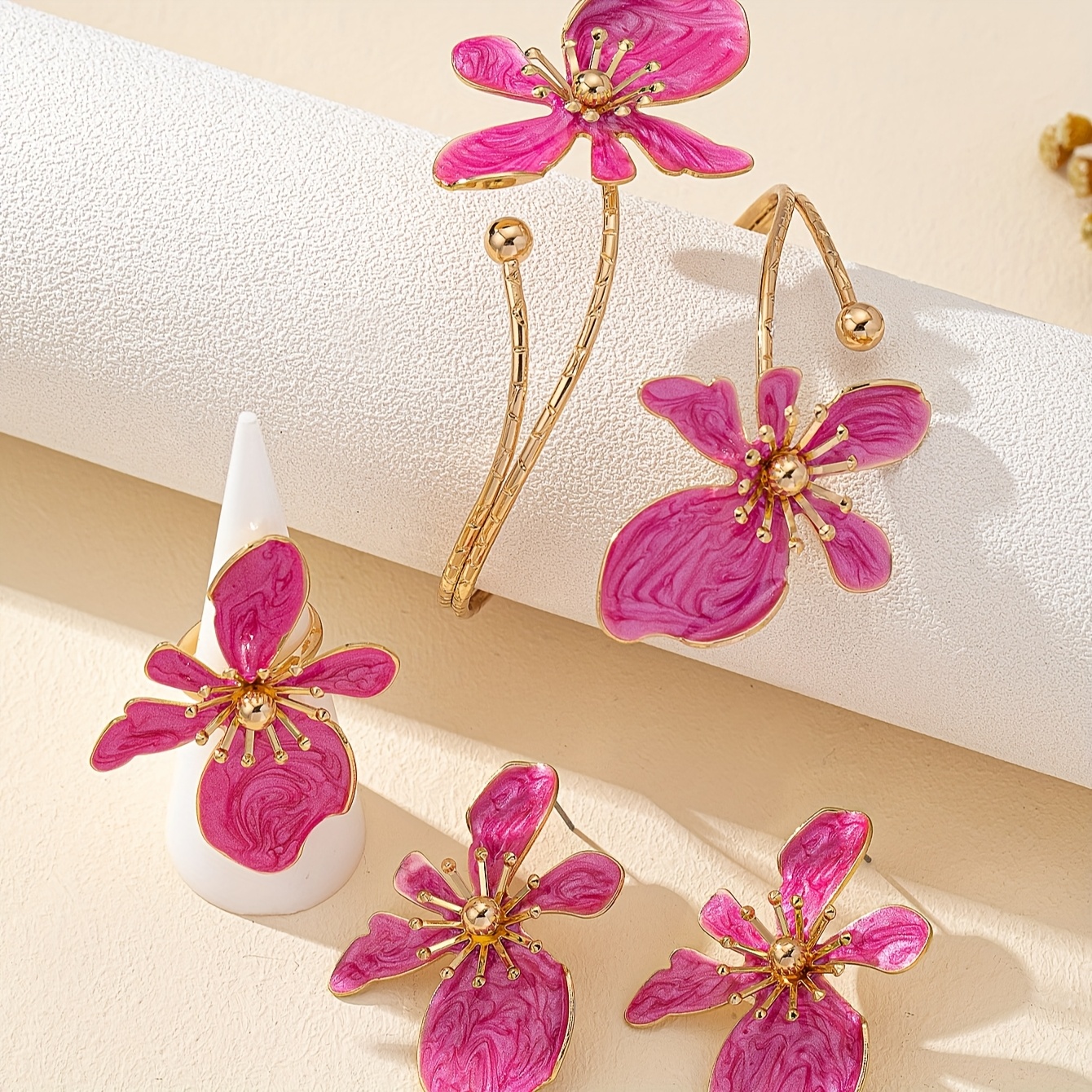 TEMU A Set Of 4 Stylish And Sexy Enamel Flower Earrings, Rings, And Bracelets Suitable For Women's Everyday, Vacation, And Party Outfits