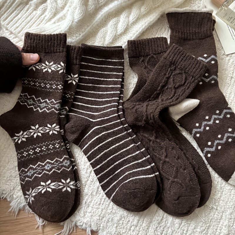 TEMU 4-pair Fashionable And Versatile Autumn/winter Women's 168- Soft, -friendly, Warm, And Comfortable Style Outdoor Casual Mid-calf Socks