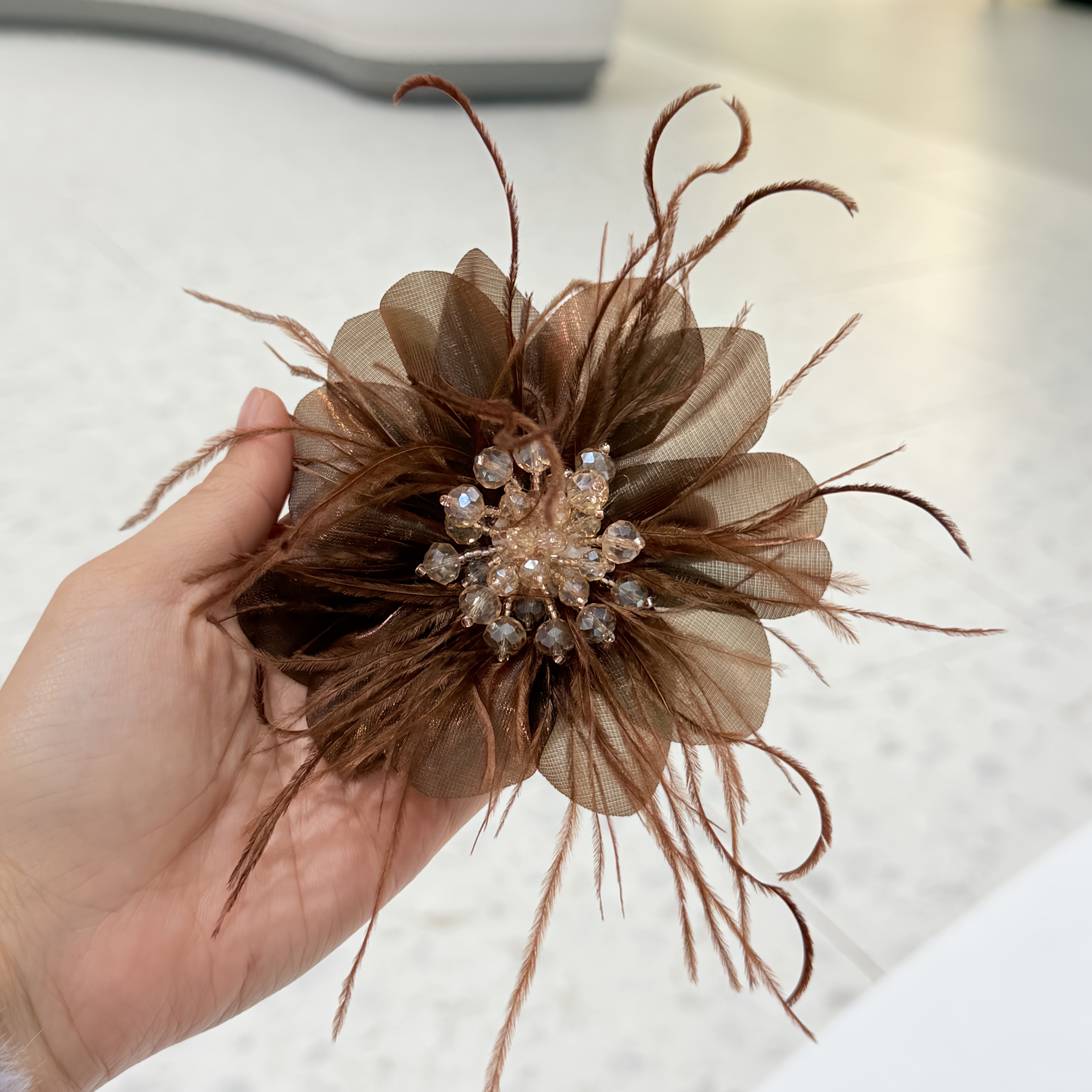 Image of 11cm Niche Small Faux Diamond Feather Flower Brooch High Aesthetic Luxury Western Style Vintage