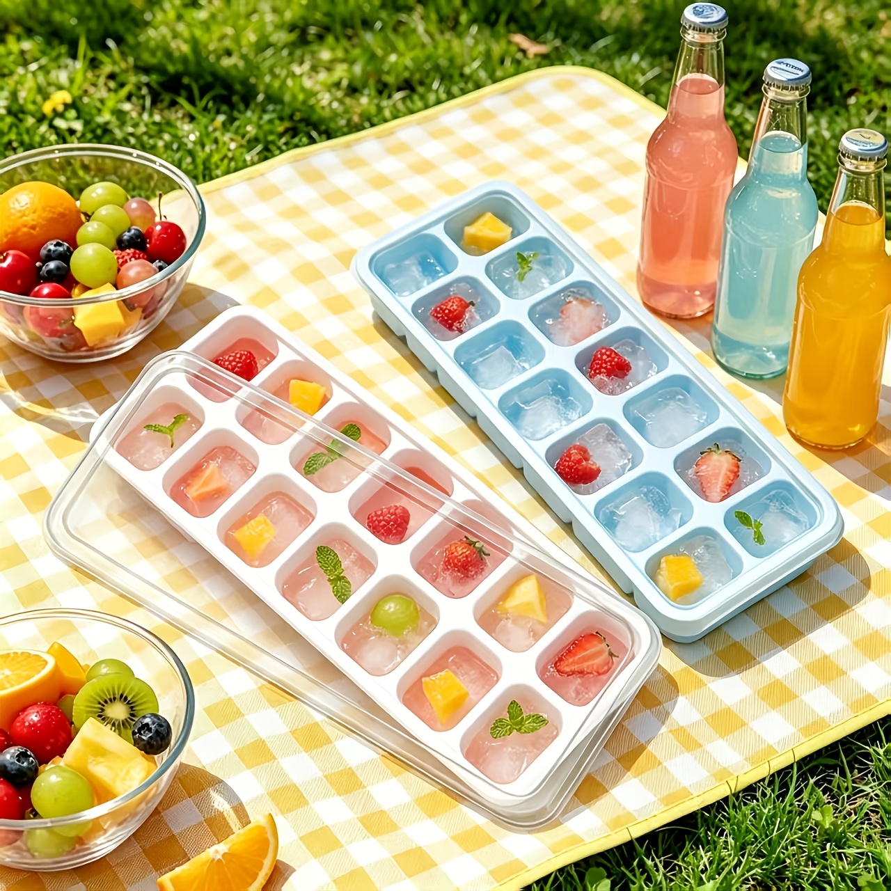 4pcs Set: 2 Boxes + 2 Lids, Random Color Multi-functional Ice Cube Mold, Kitchen Supplies 14-grid Ice Cube Tray, Detachable Lid, Suitable For Cocktails, Refrigerator, Stackable Ice Tray With Lid