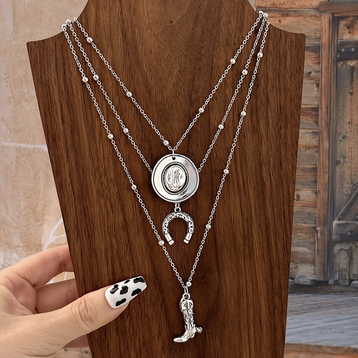 Image of 3pcs Set Of Alloy Pendant Iron Chain Necklace Stackable Set Vintage Ethnic Style Individual Fashion Cowboy Hat Boots U-shaped Pendant Necklace Set Gift Necklace Set