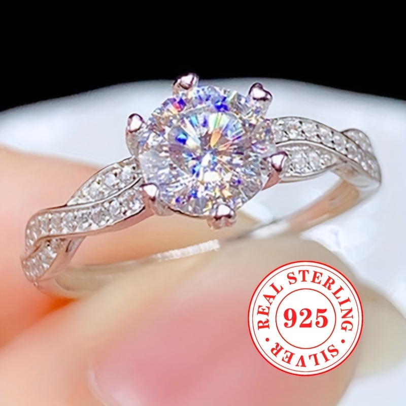 

A Lady's Engagement Ring With 6- Setting, Sparkling Zirconia, Weighing 3.2 Grams, Made Of Pure S925 Silver, A Wedding Ring, A Jewelry Proposal Gift.