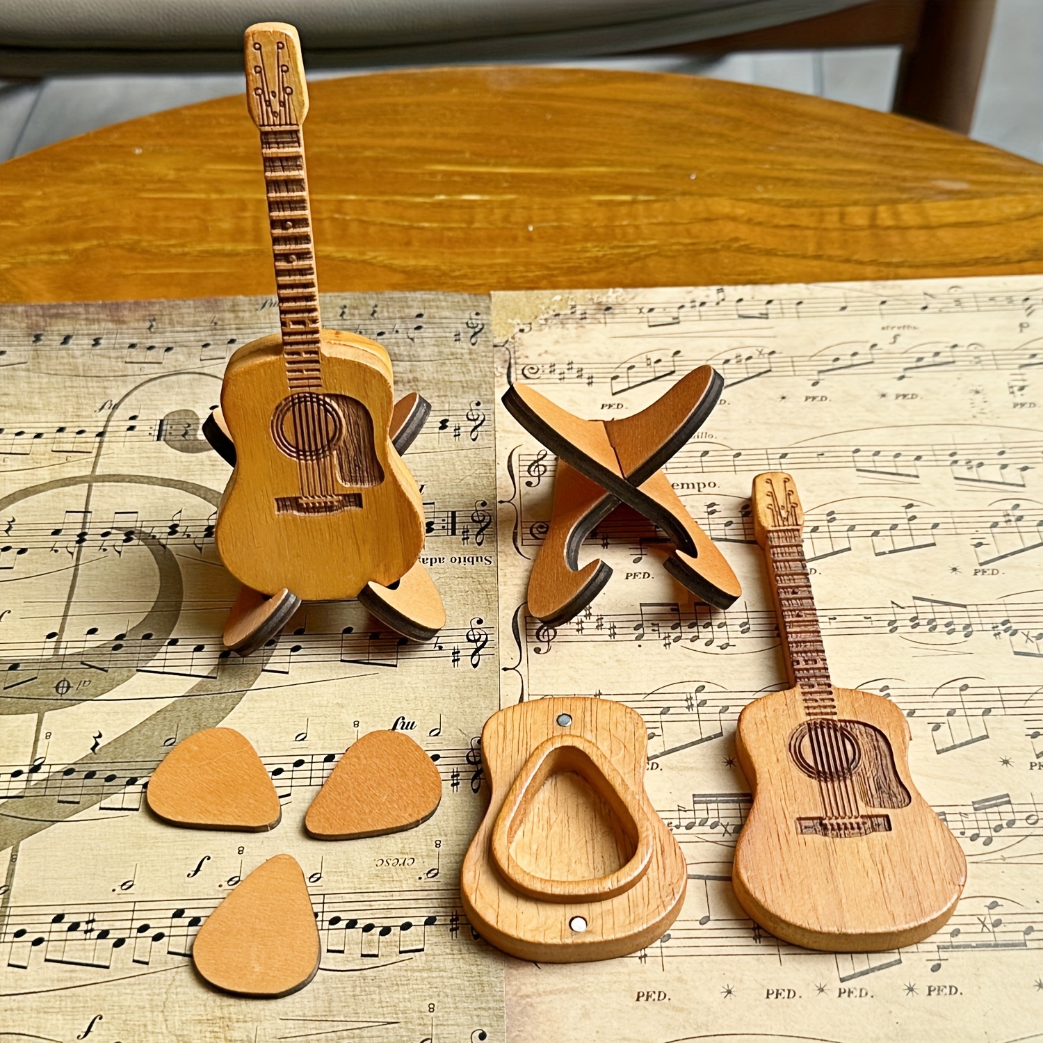 

Wooden Guitar Stand And Picks, Guitar Plectrum Storage Box Set For Guitar, Bass, - Wooden Accessory Kit