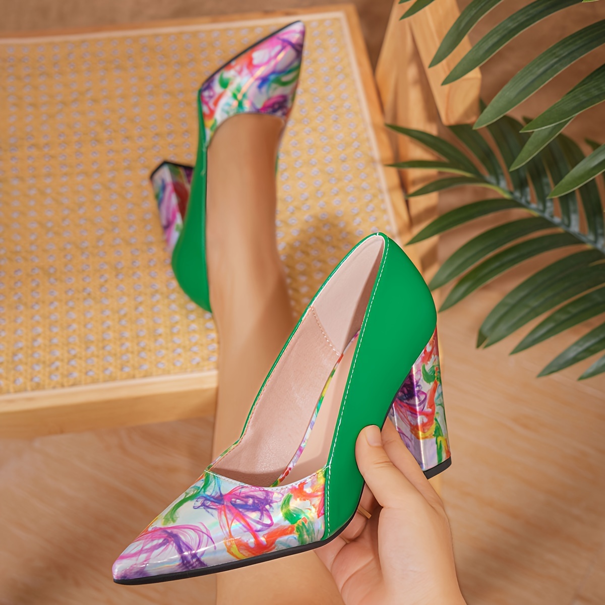 

Glamorous Floral Printed Pumps With Pointed Toe And Block Heel, Breathable Man-made Materials With Tpu Sole, Ultrahigh 9.5cm Heel, Light-up Embellished Fall Shoes - Huizhou Production