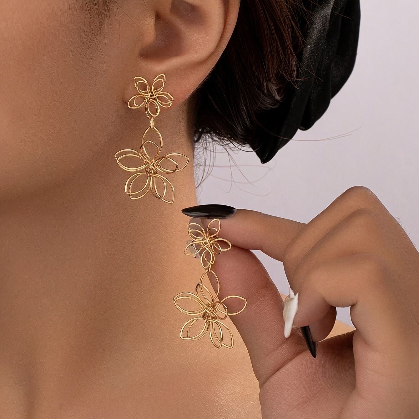 

European And American - Hot Sale Hollow Flower Fashion Simple -color Optional Earrings