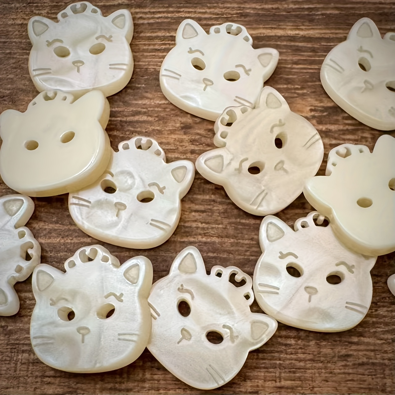 Image of 10pcs/33pcs Crown Kitten 2-hole Cute Handmade Buttons Tummy Hair Tie Handmade Resin Button Sweater Shirt Buttons