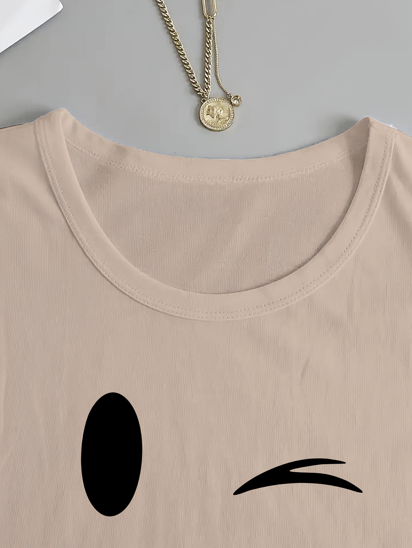 Women's Casual Long Sleeve Crew Neck Graphic Print T-Shirt - Playful joyful Face Design, Slim Fit, Soft Breathable Fabric for Spring & Fall, Versatile Everyday Top, Ladies T Shirts, Wink Motif Apparel, Highquality