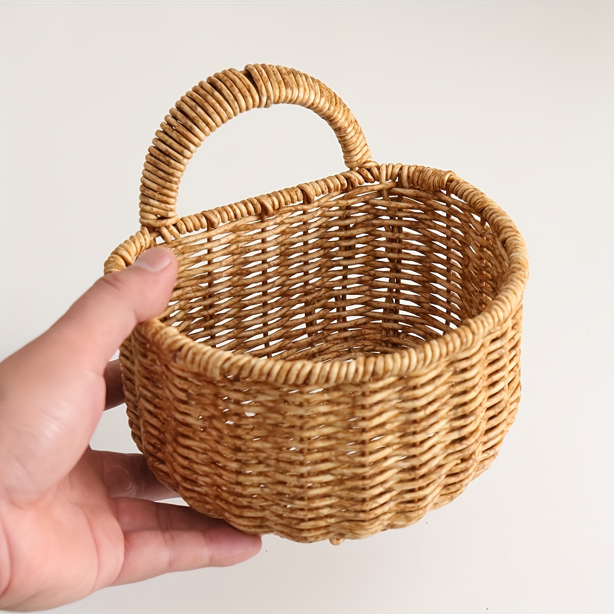 TEMU / (L+S) Rustieke Plastic Imitatie Rattan Geweven Wandhouder Basket, Open, Veelzijdig, voor Bloemen, Oregano, Knoflook, Ginger, Keuken, Badkamer,
