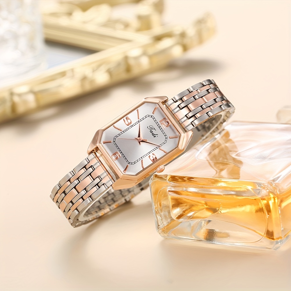 Vintage  Alloy Strap Bracelet Watch Amazon.com: SHENGKE SK Women main image 4