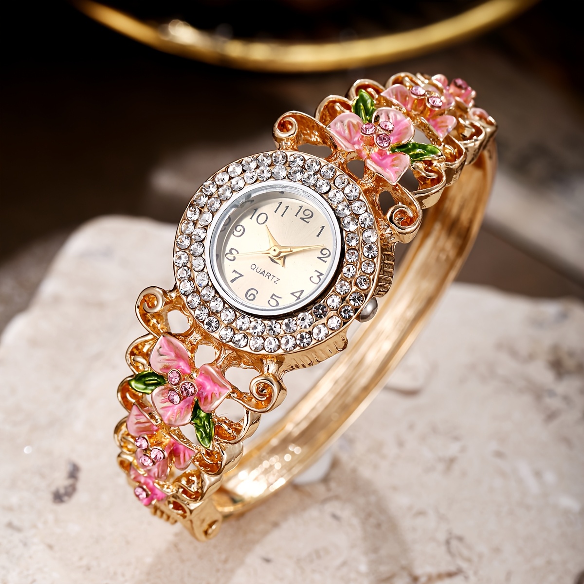 A Stylish Elegant Light Luxury Bracelet Watch Women's