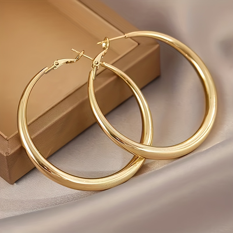 2pcs Elegant Temperament Large Hoop Earrings For Women, Luxury Niche Design, Simple And Versatile High-end Stud Earrings, Gift, Vacation, Holiday Party, Women's Accessories | Jewelry