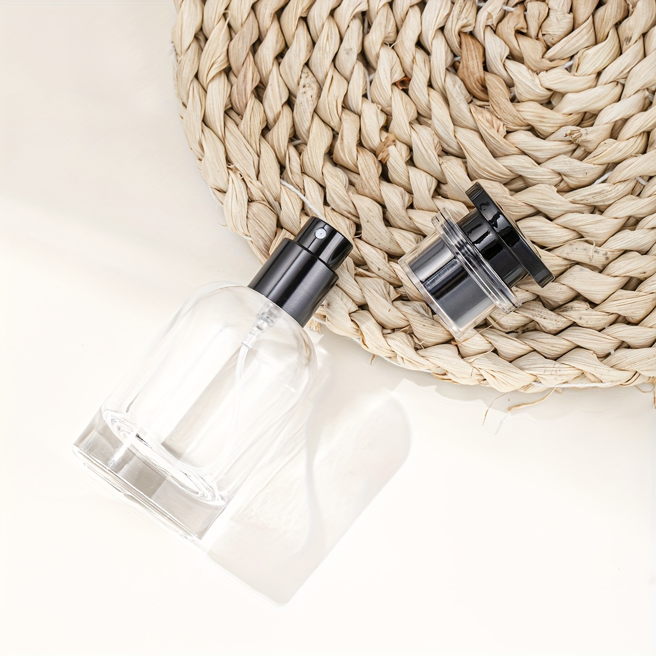 [ Product] 1pc 30ml/1oz Refillable Glass Perfume Bottle - Portable Travel Atomizer Container, Durable And Easy To Clean, Perfume Refillable Bottles