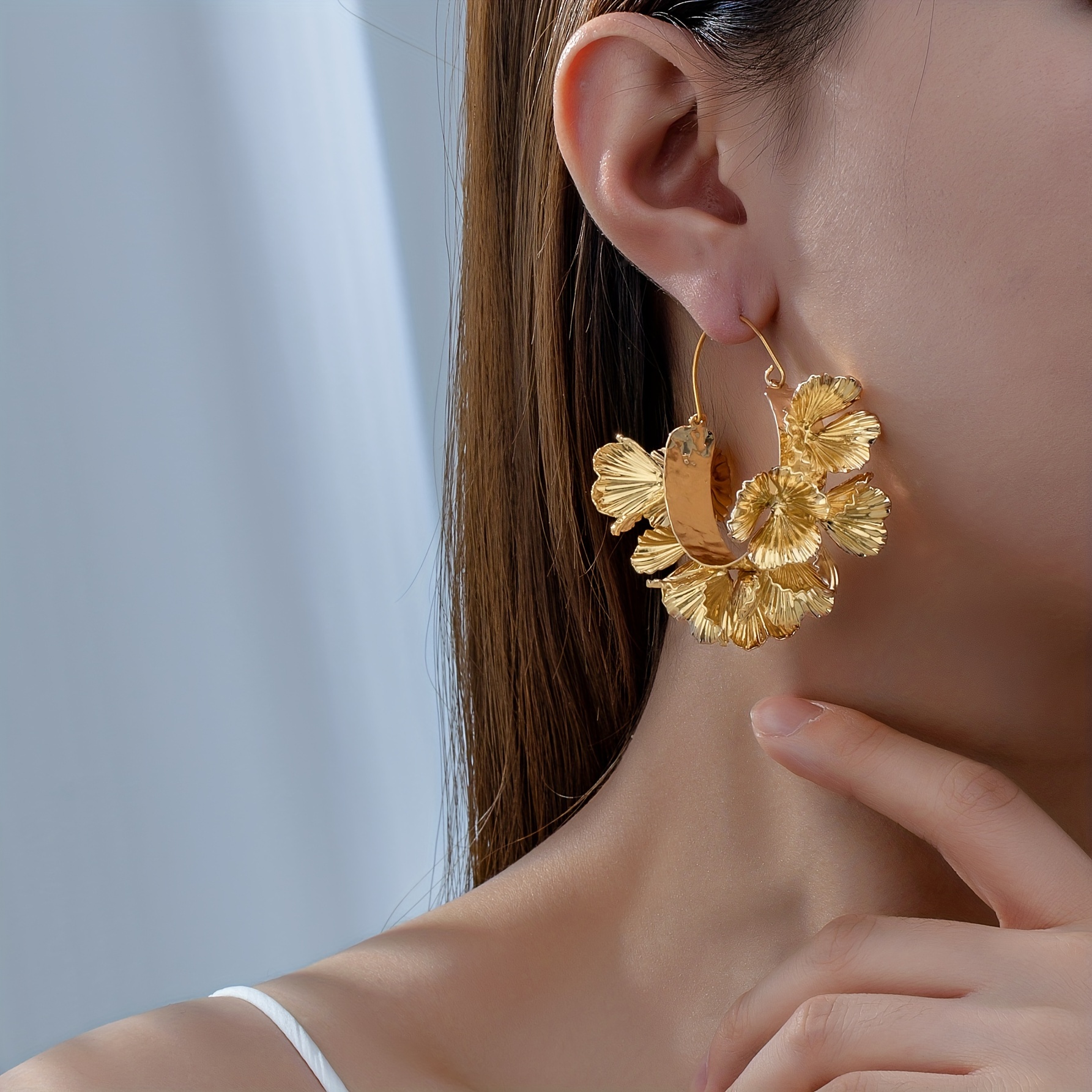

Exaggerated Golden Flower Design Hoop Earrings Iron Jewelry Elegant Sexy Style Suitable For Women Summer Party Earrings