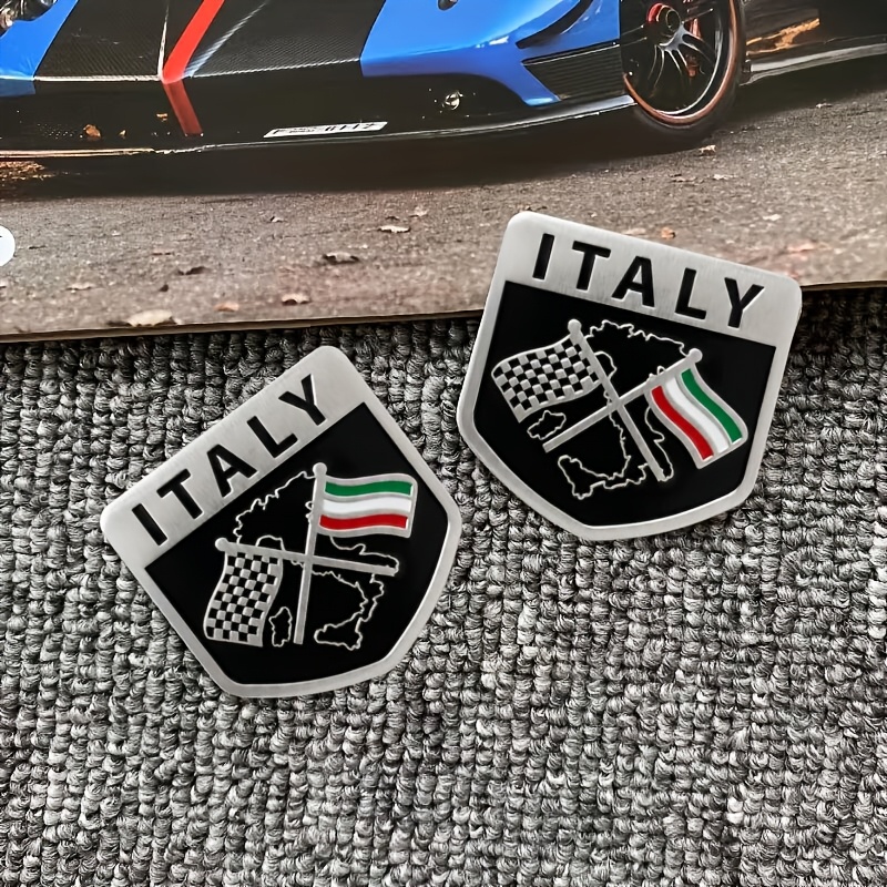 TEMU Autocollant Badge Métallique Drapeaux de Course Italiens, Convient aux Véhicules Tout-Terrain, Camions, Voitures et Motos. Cet Autocollant