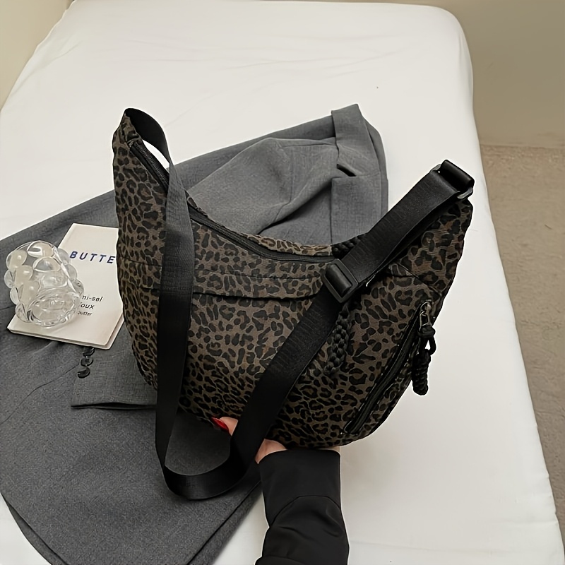 Image of Spring/summer New Leopard Print Women's Multi-pocket Large Capacity Crossbody Bag, Adjustable Strap, Nylon Lining, Zipper Closure, Ideal For Shopping, Travel, And Daily Use