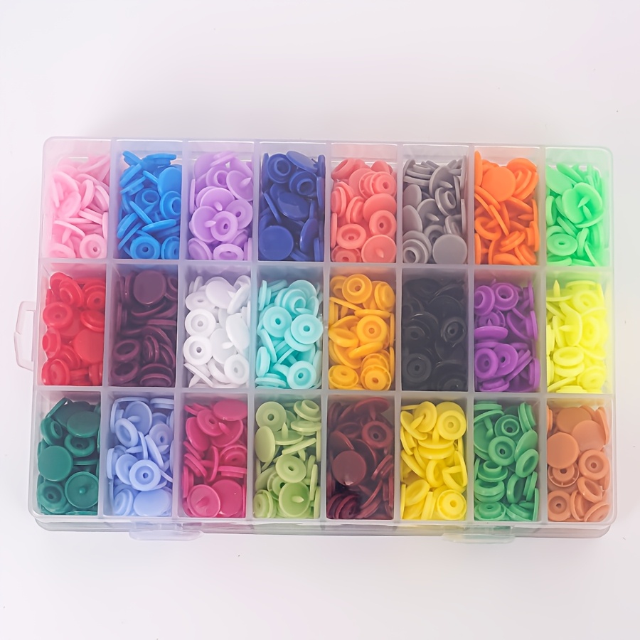 E-shop 1440 Stück Druckknöpfe aus Kunststoff, 360 Sets 24 Farben Druckknöpfe zum Nähen, Druckknopf-Kit für Nähen, Kleidung, Basteln (Zufällige Farben)