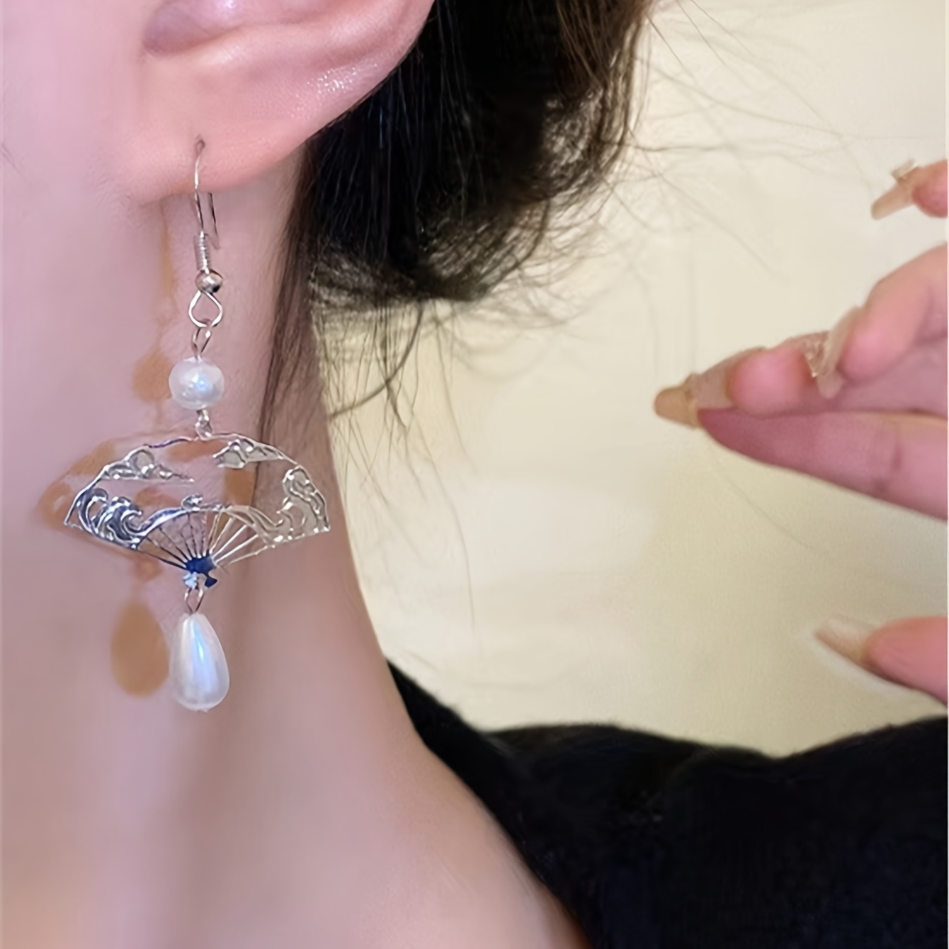 Women's Vintage Chinese-style Waterdrop Stud Earrings