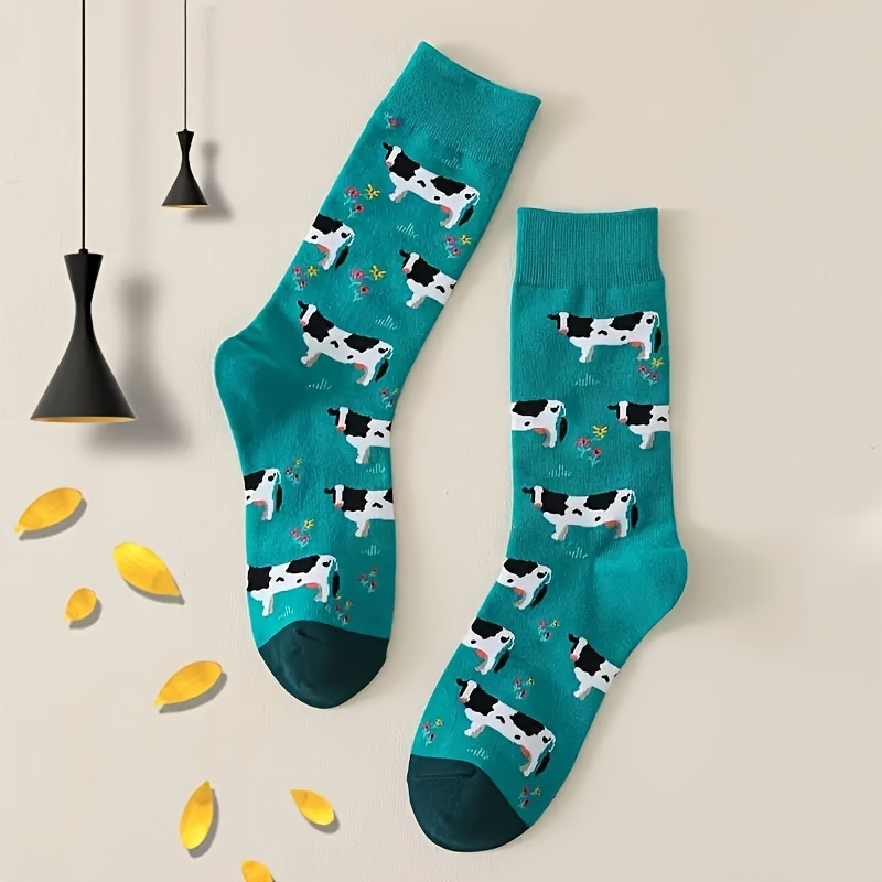 A Pair Of Mid-calf Socks For Men And Women With Base
