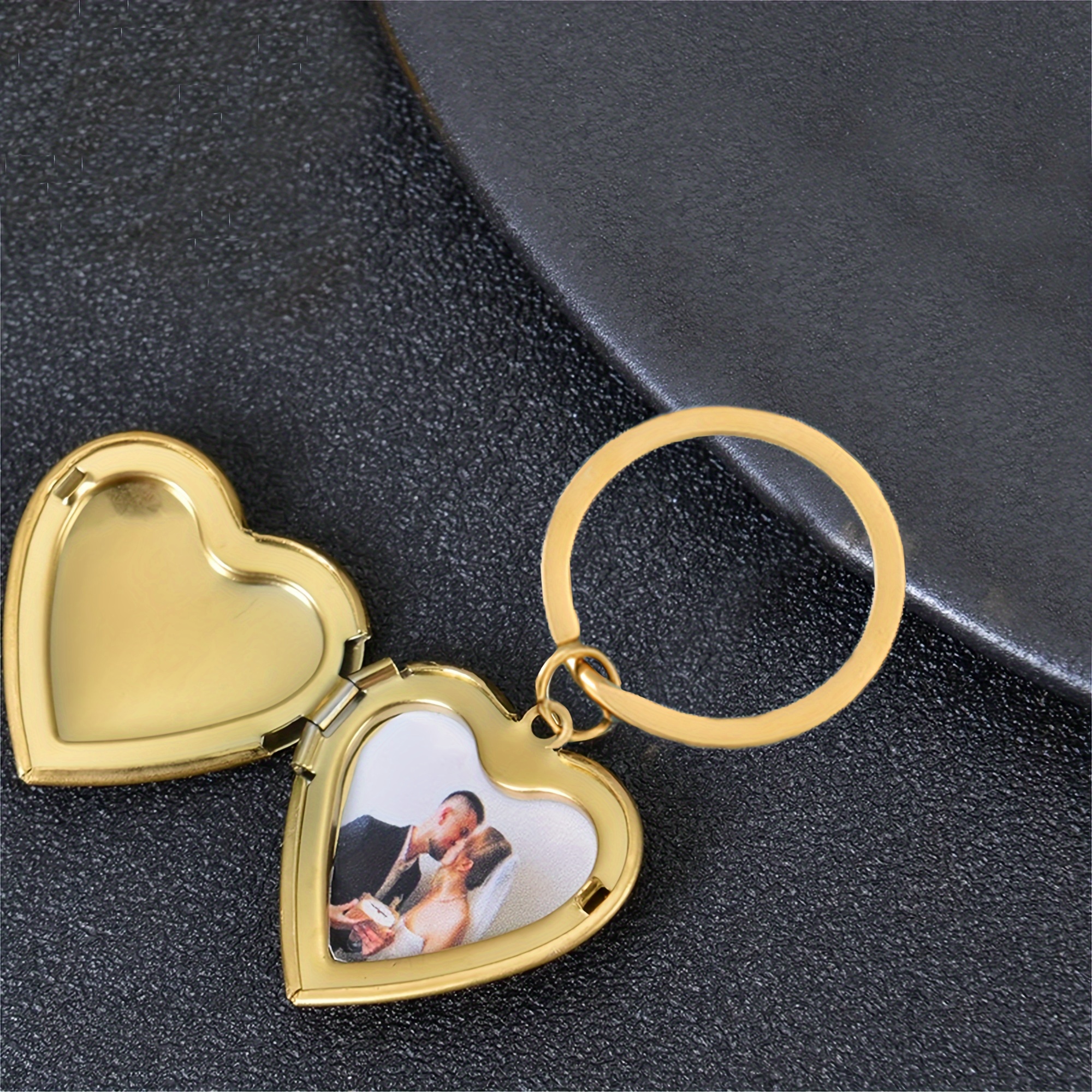 

Personalized Heart-shaped Photo Keychain, Key With A Photo, Foldable Frame Keychain, Photo Commemorative Gift