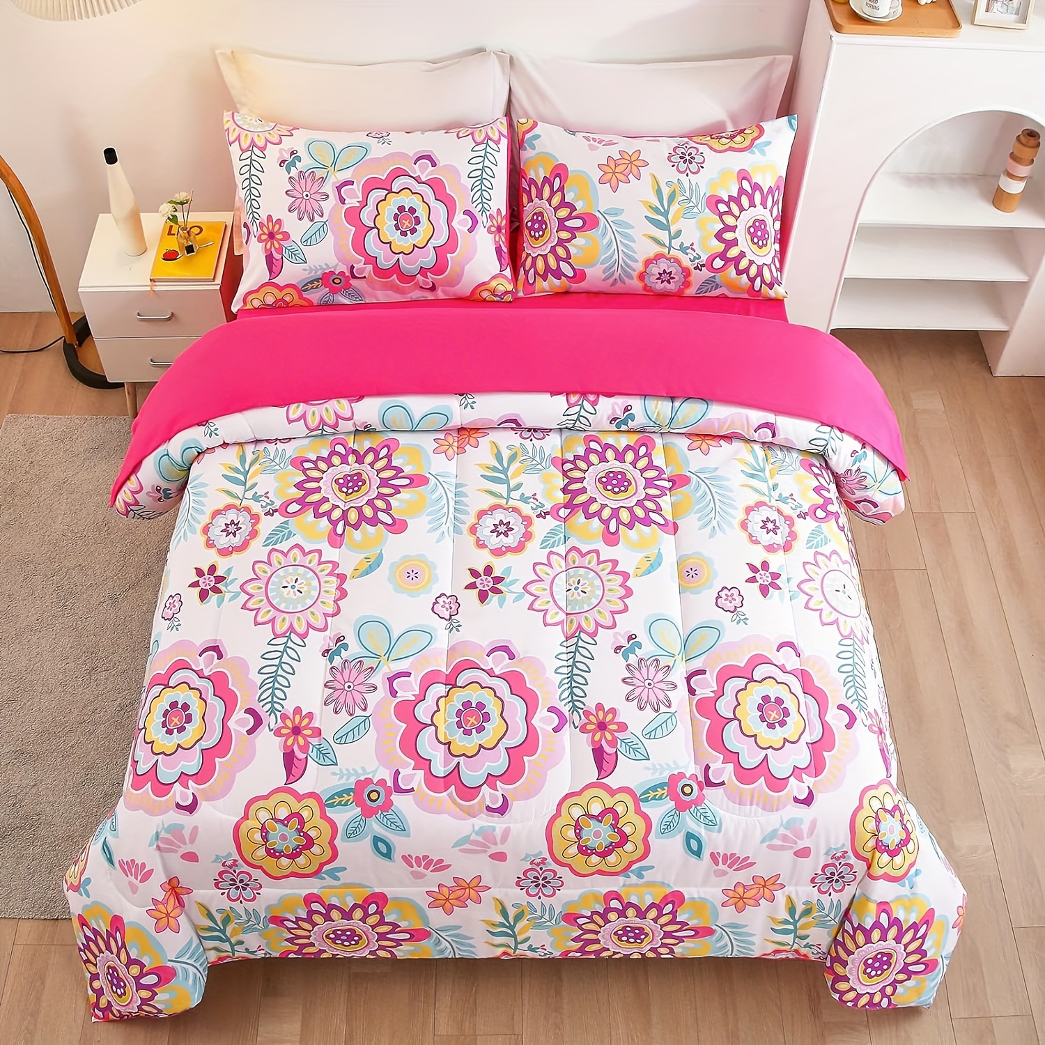 

4/5pcs Elegant Floral Pattern Soft Comforter (1*comforter + 1*flat Sheet + 1*fitted Sheet + 1/2*pillowcase Without Filler), Soft And Warm Comfortable Bedding Set For Bedroom Dorm Room Decor