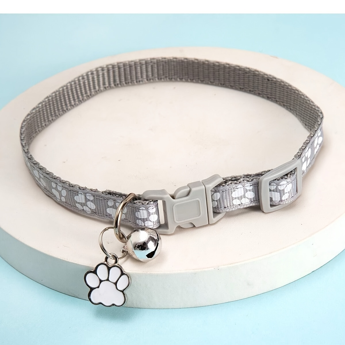 1pc   print pendant bell collar suitable for dogs and cats Product details 7
