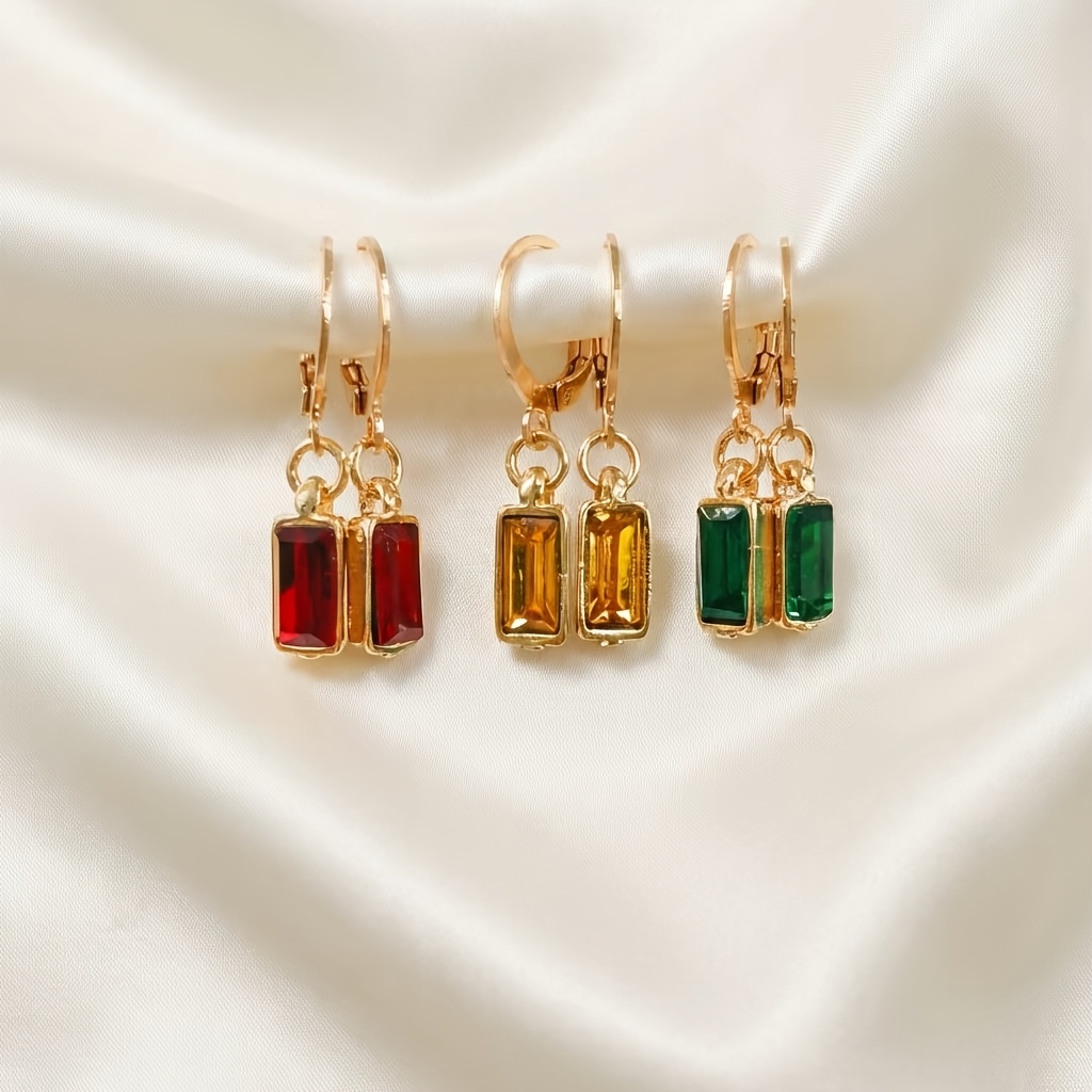 TEMU Lot de 3 paires de boucles d'oreilles pendantes rectangulaires avec pendentif en colorée, rouge, jaune et verte. Style vintage, et de luxe léger