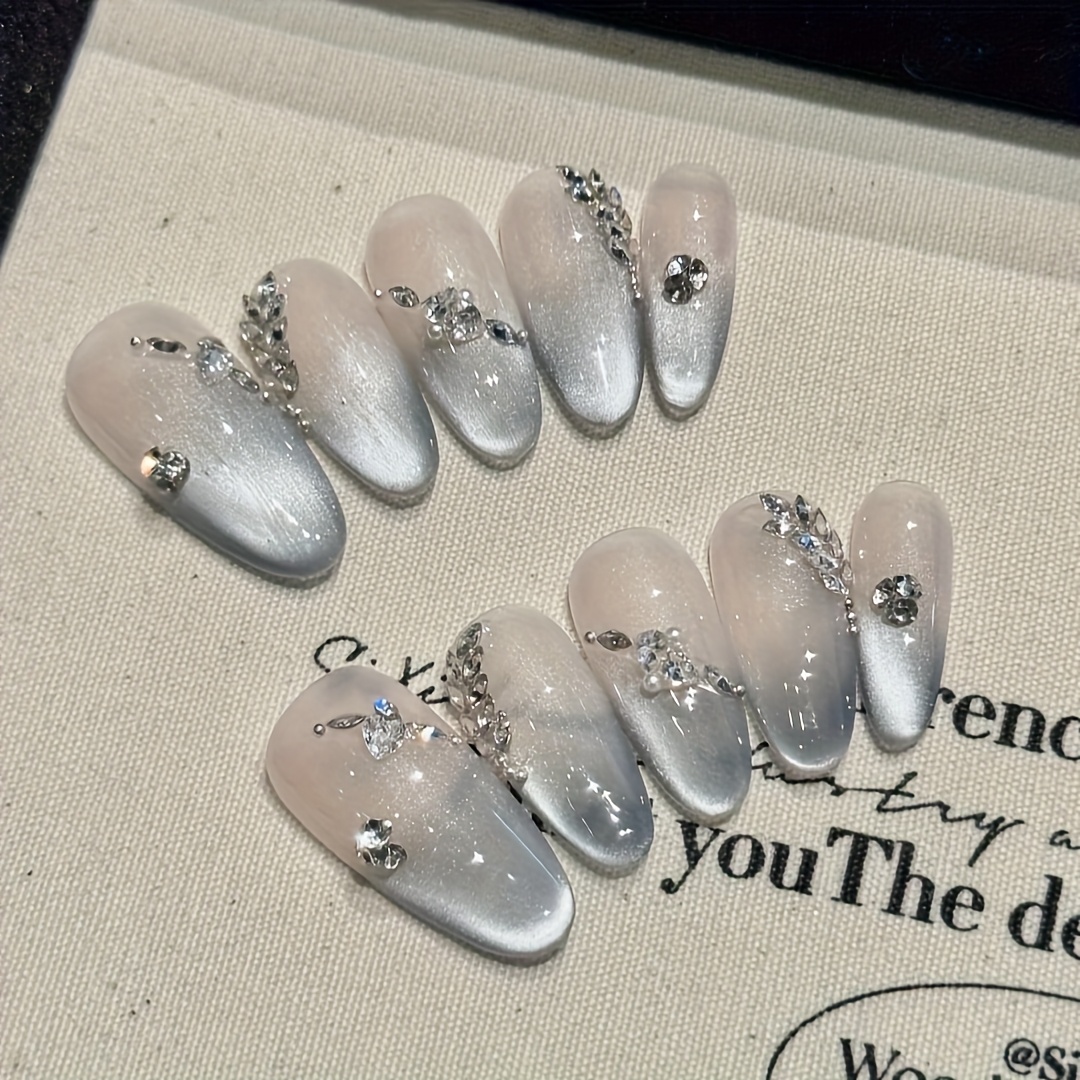 TEMU 10 stuks High-End Licht Luxe Zilverkleurige Cat-Eye Franse Diamanten Handgemaakte Nepnagels, Amandelvormige Nagel Girly Nagel Decoratie Patch