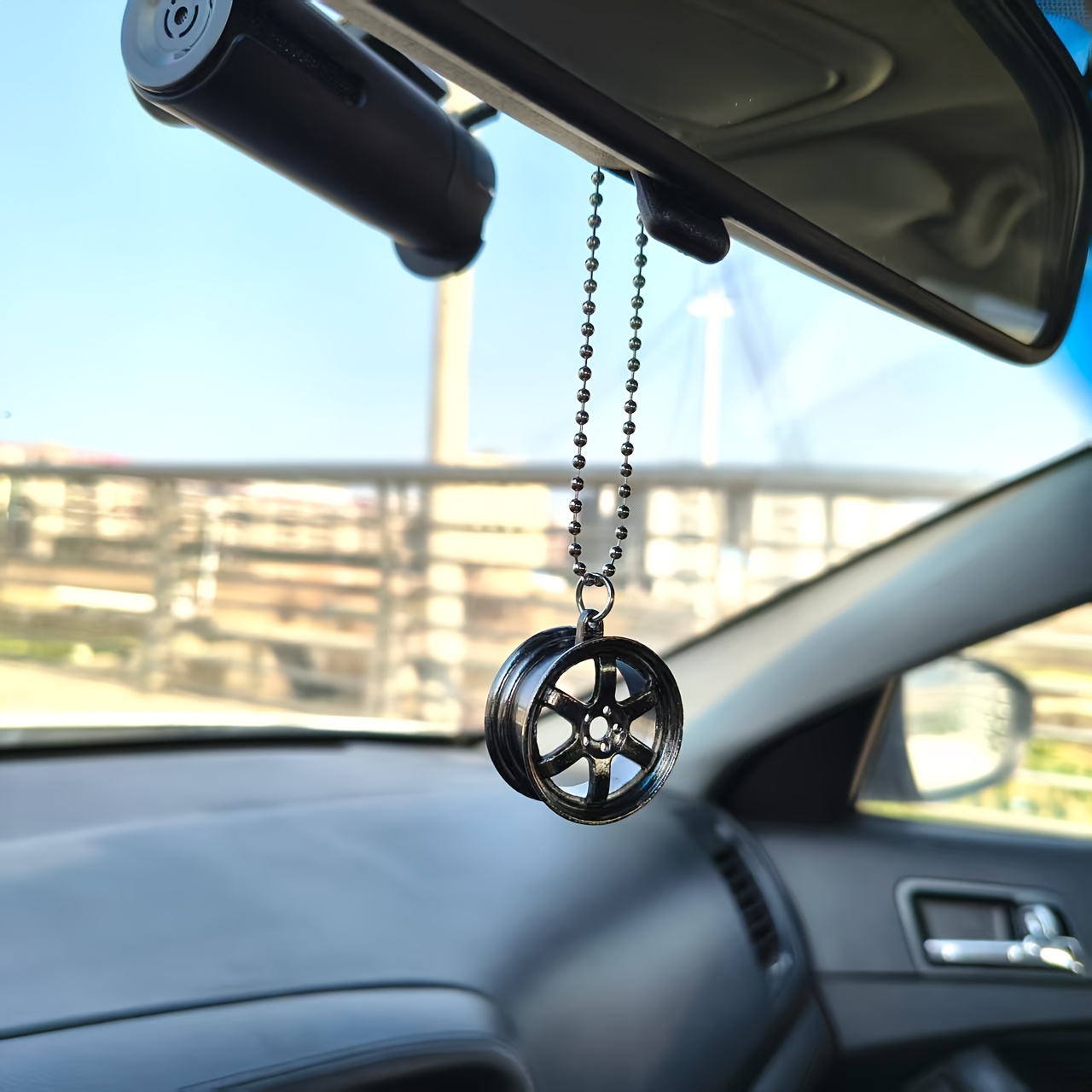 TEMU Ornement de Moyeu de Roue de Voiture | Pendentif pour Rétroviseur + Charme de Sac à Dos + Décoration de Bureau | Style Métal Cool avec Design