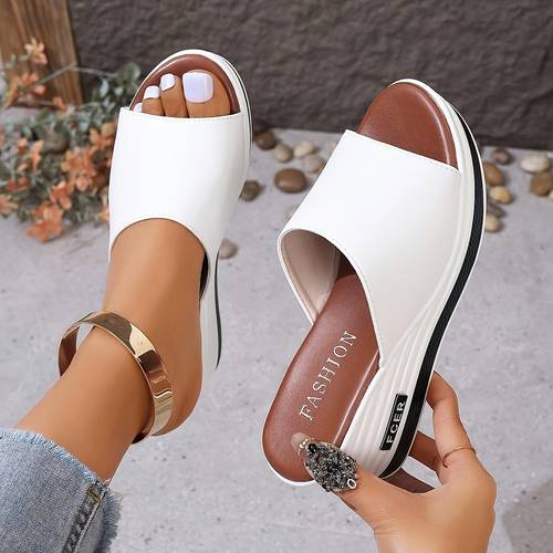 2025 summer new style womens elegant white thick soled sports sandals open toe heeled sandals simple and fashionable casual slippers