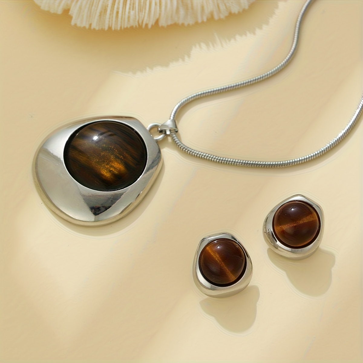 TEMU 3pcs Elegant Vintage Geometric Necklace And Earring Set, Brown And White Resin Inlaid, Suitable For Women's Banquet Party Decoration, Exquisite