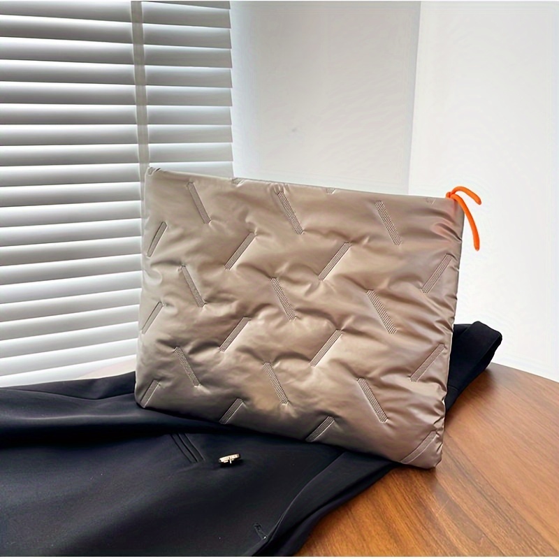 A Easy And Lightweight Business Handheld Underarm Large-capacity Laptop Bag