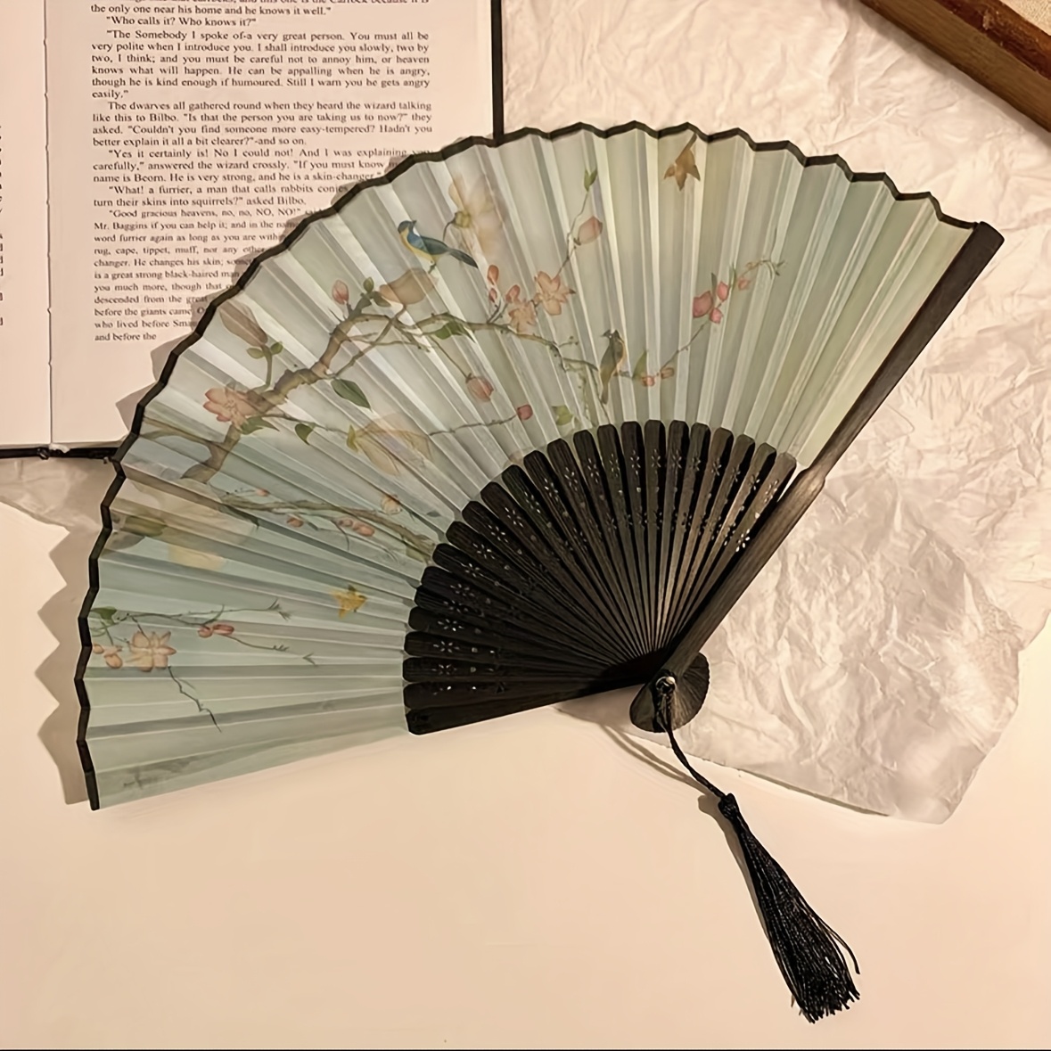 Image of Traditional Chinese Fan With Floral & Bird - Elegant Handheld Cooling Fan For Dance, Hanfu Costumes, Cultural Performances, Weddings & Chinese New Year - (ideal Gift For, Mothers,)