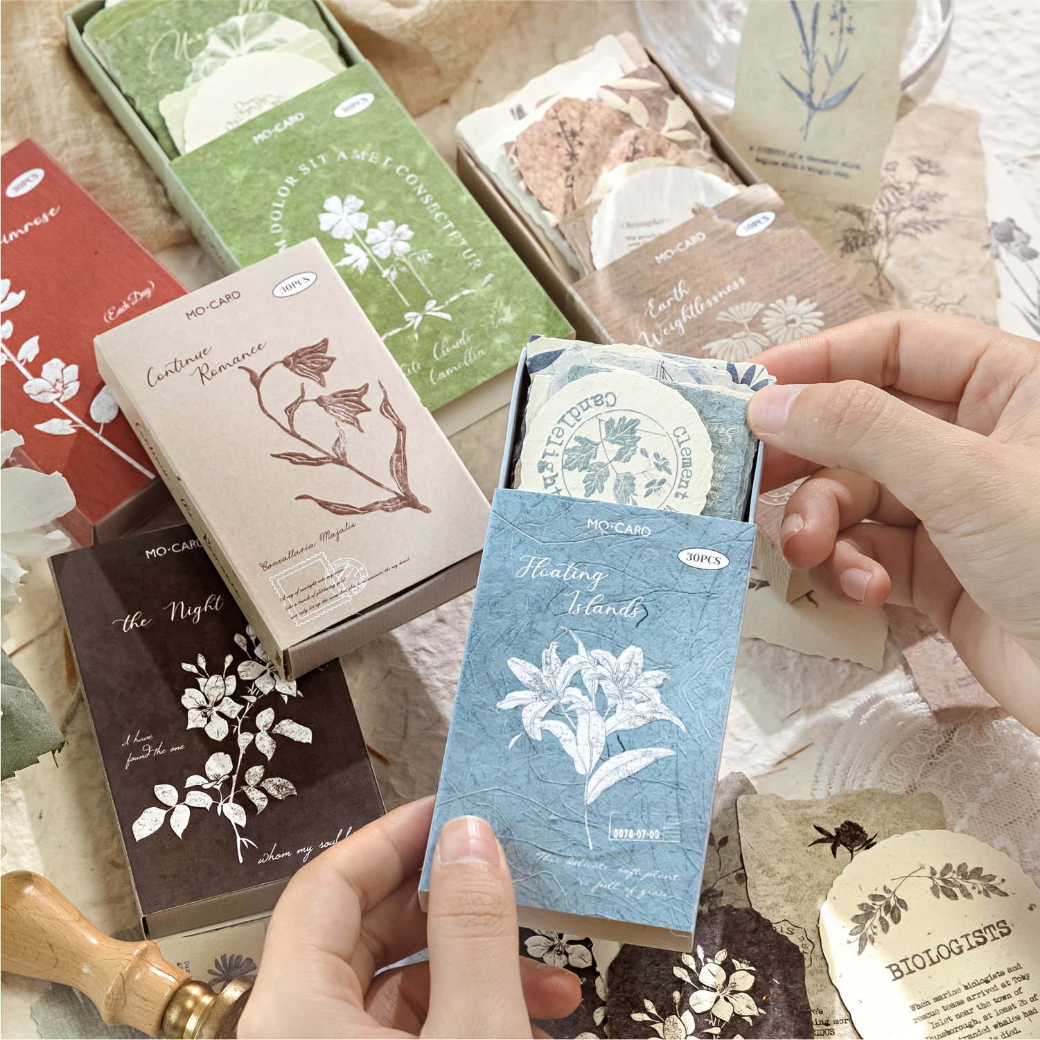 Libro Adesivi Per Journaling E Scrapbooking - 20 Fogli Con 270+ Sticker Pretagliati Vintage, PET E