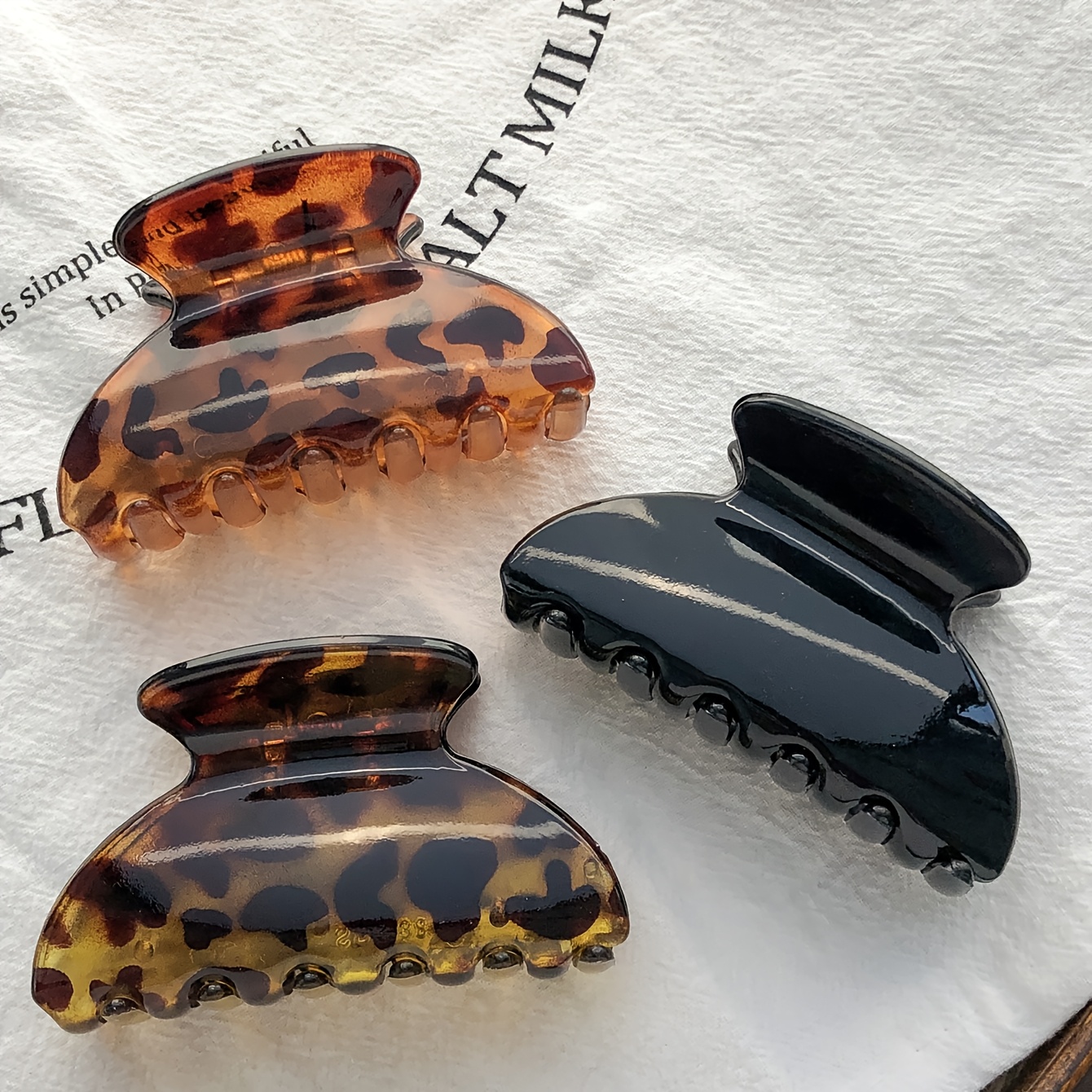 TEMU 3pcs Retro Amber Pattern Bright Shell Clip Style Women's Back Of Head Half Tie Hair Coil Hair Fixed Shark Clip Suitable For Office Workers