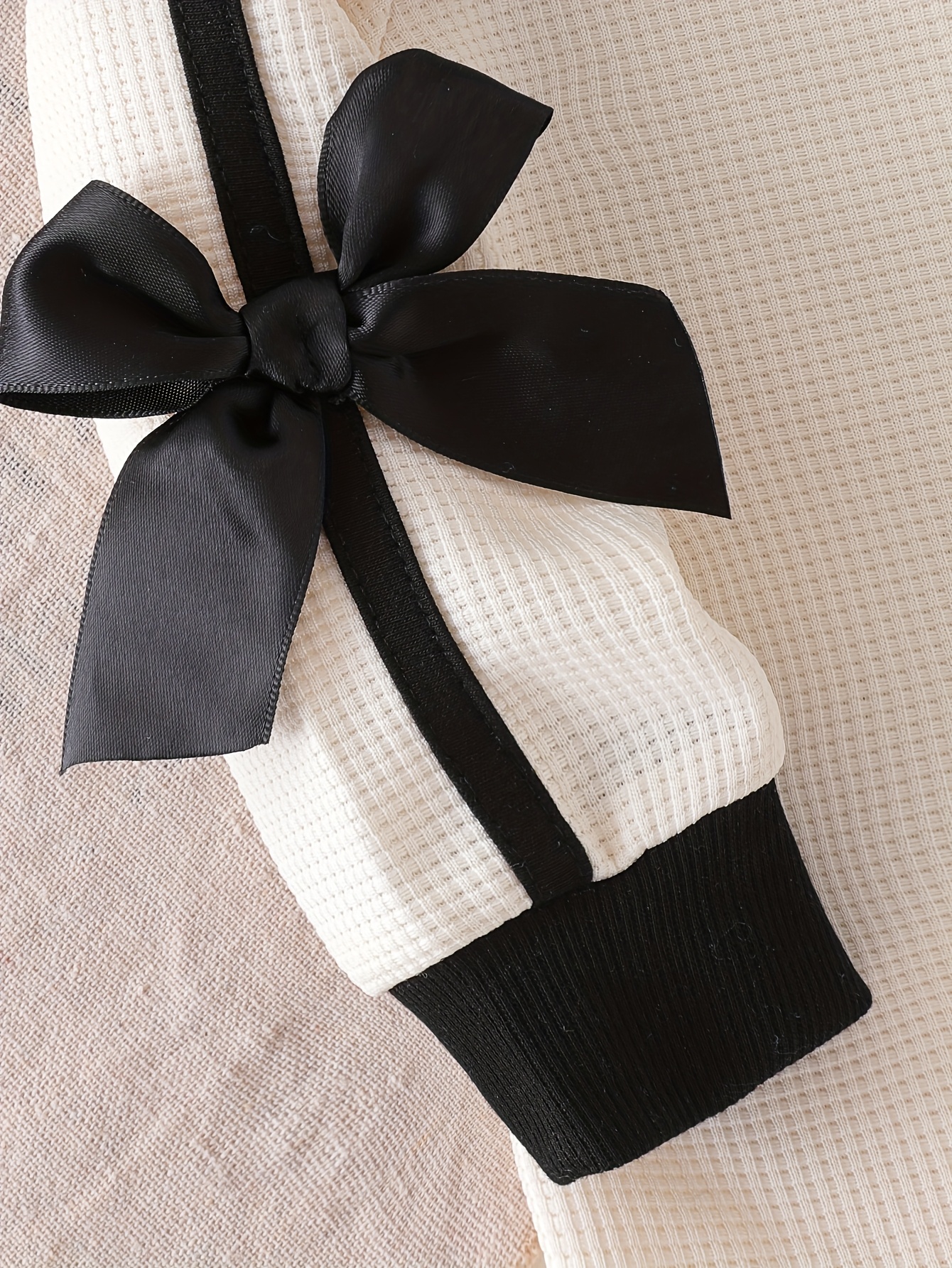 girls 2pcs long sleeve black flared pants set with bow decor for spring autumn   outdoor Product details 2
