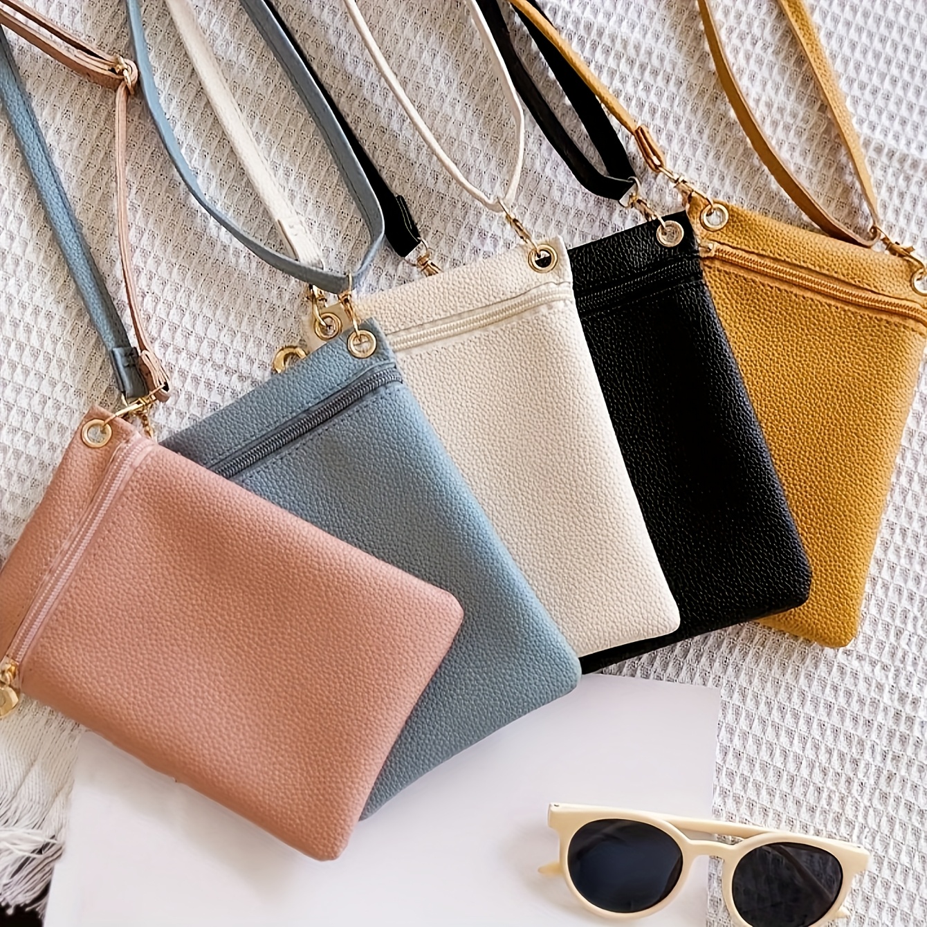 Solid Color Portable Cell Phone Bag Simple Versatile Women Outdoor Mini Messenger Handbag_voghion.com