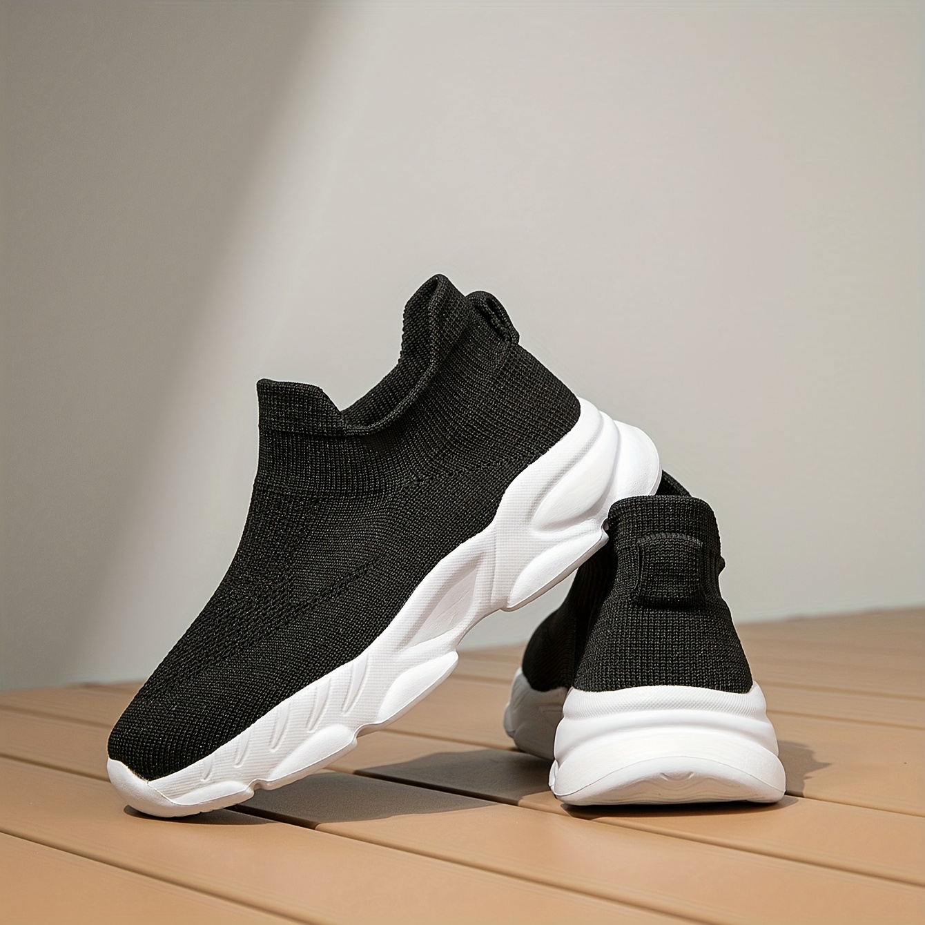 1 Pair of Unisex Knit Mesh Breathable Casual Sneakers, Lightweight and Comfortable, Suitable for All Seasons, Indoor/Outdoor Slip-On Sock Shoes, Trendy Footwear