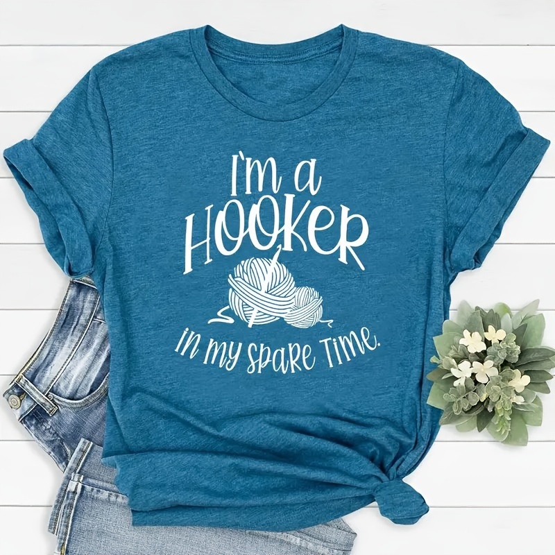 

1pc Iron-on Transfer Sticker "i'm A Hooker In My Spare Time" - Diy Vinyl Heat Transfer For T-shirt, Pillow, And Clothing Decoration - Mixed Color Vinyl Material