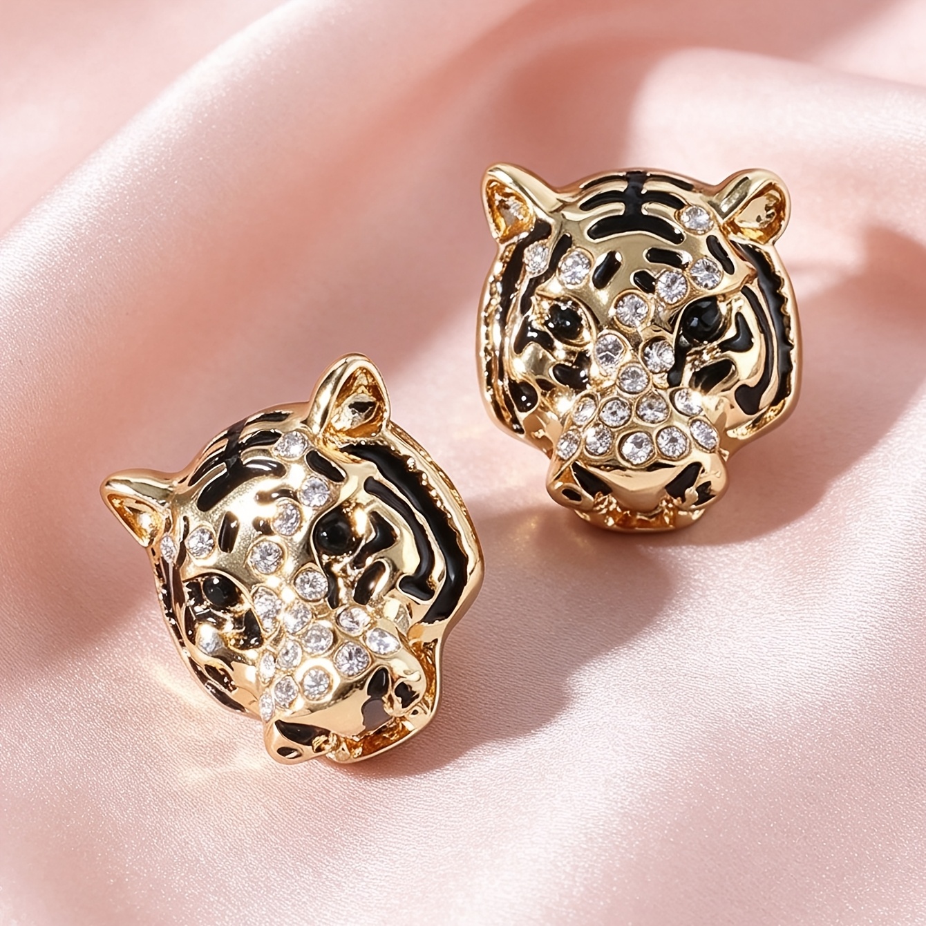 Image of 1 Pair Personalized Sweet Cool Rhinestone Stud Earrings Women's Holiday Birthday Date Party Vacation Shopping Additions