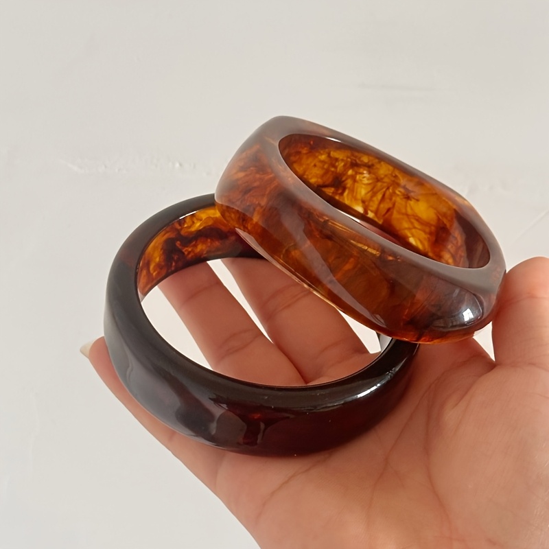 2pcs Stylish Asymmetrical Brown Resin Bracelet Set
