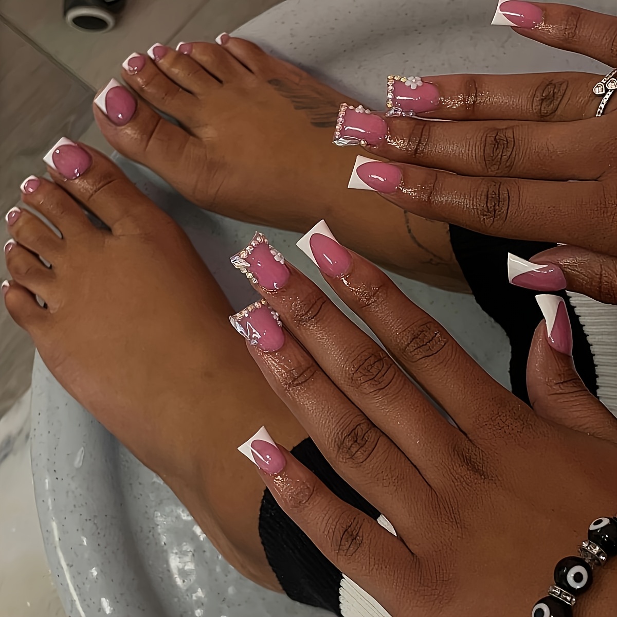 TEMU 1 Set 48pcs Duckbill-shaped Press-on Fake Nails Hand And Foot Combo Nail Stickers Classic White Luxury Sparkling Rhinestone Petal Suitable For