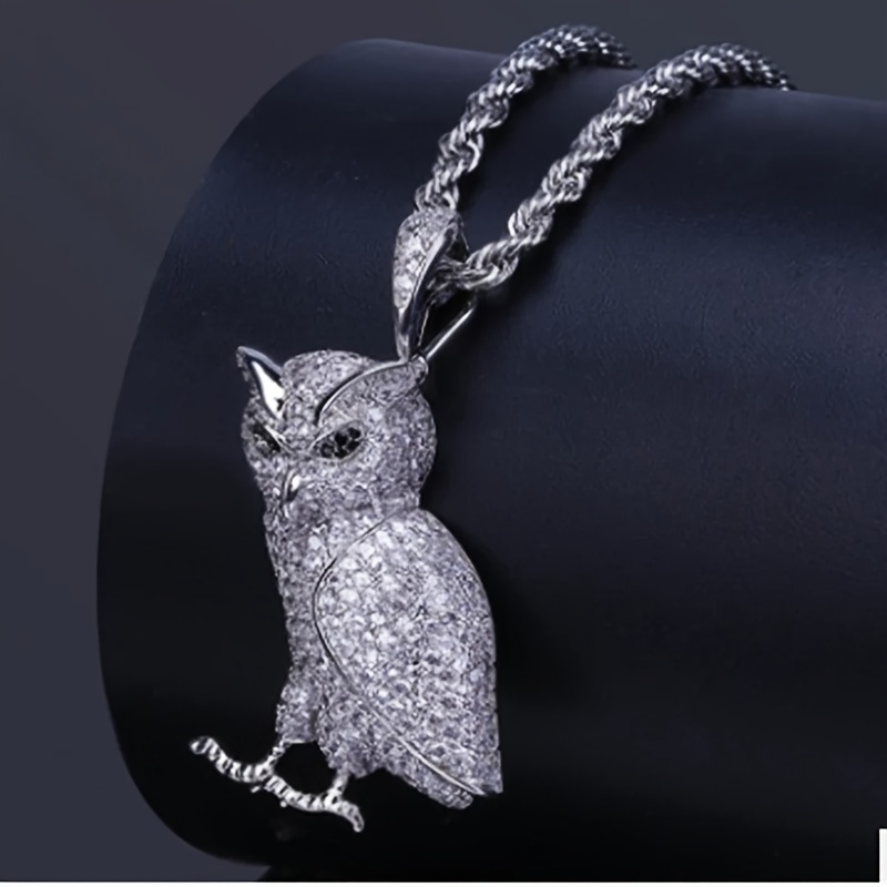 TEMU 1pc Collier Pendentif Ice-Out pour Hommes - Bijoux Hip-Hop , Chaîne en Métal Durable Non-Revêtu, Accessoire pour Tenue Décontractée ou Formelle,